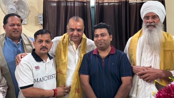 नवाबगंज किसान मेले में पहुंचे रामपुर विधायक आकाश सक्सेना ‘हनी’, जतिन अरोरा के प्रतिष्ठान पर हुआ भव्य स्वागत